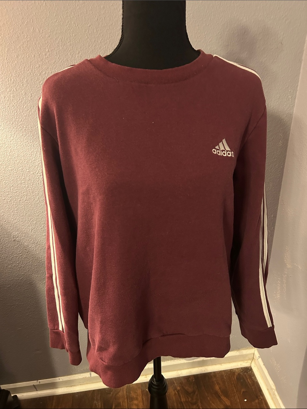 adidas Women Maroon Crewneck White Stripe Accents Size Large